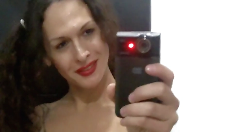 Sexy tranny fucks like a stares getaway